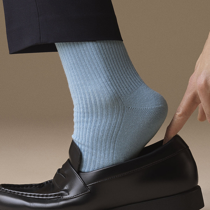 糸そのものが、消臭し続ける。