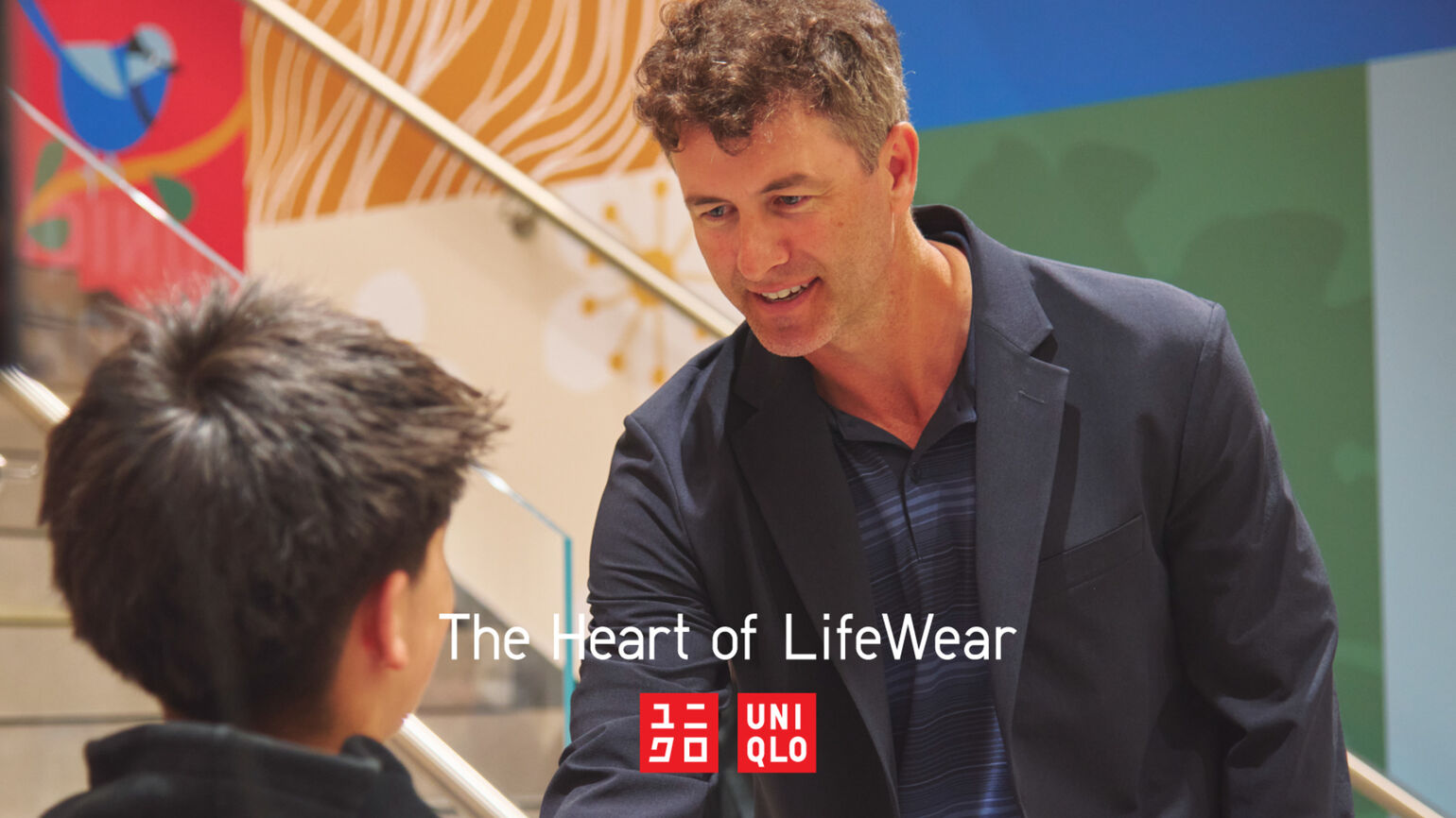 アダム・スコット選手が出身国のオーストラリアで 子どもたちの未来を願ってエアリズムを届けました。 ～The Heart of LifeWear 2025 Fall & Winter, No.7～